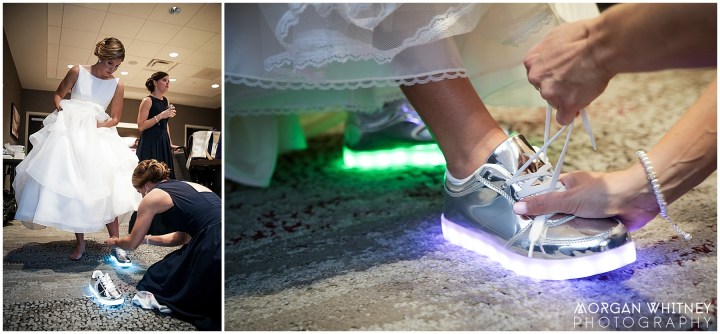 Wedding portriats on the Main Street Bridge in Columbus, Ohio