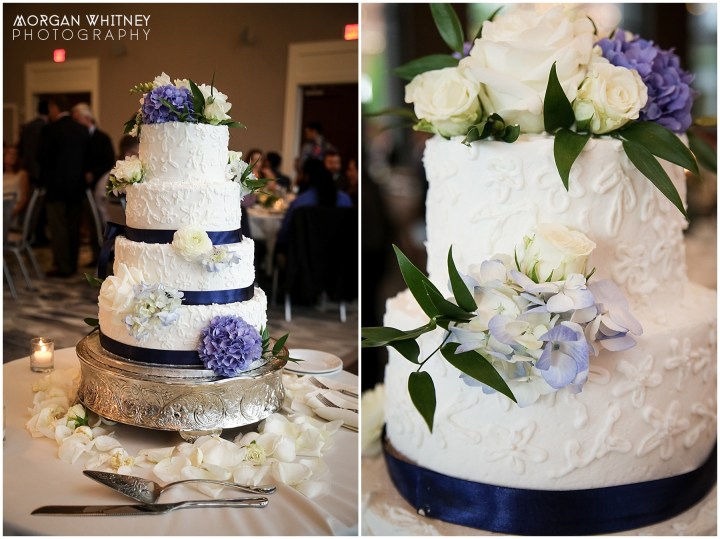Wedding portriats on the Main Street Bridge in Columbus, Ohio