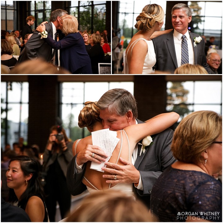 Wedding portriats on the Main Street Bridge in Columbus, Ohio